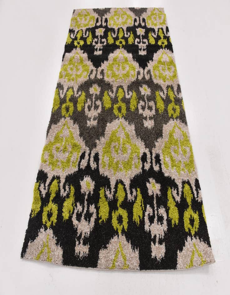 Detail image of  5' x 7' 6 Midas Frieze Rug