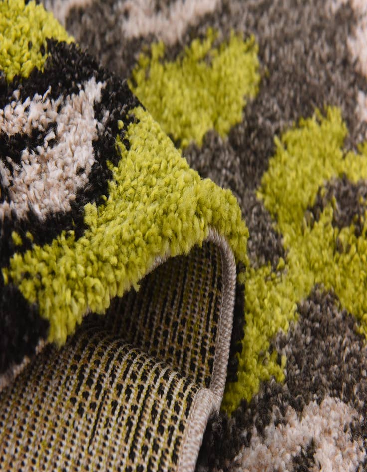 Detail image of  5' x 7' 6 Midas Frieze Rug