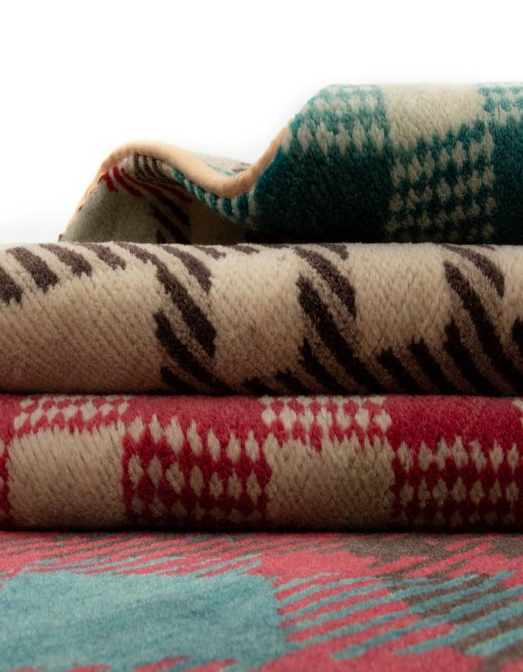 Detail image of  7' 6 x 9' 7 Modern Manshu Wool Rug