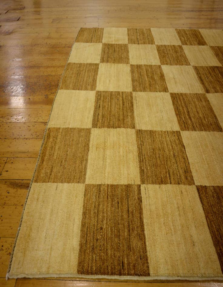 Detail image of  4' 11 x 6' 5  Hand Knotted Modern Ziegler Oriental Rug