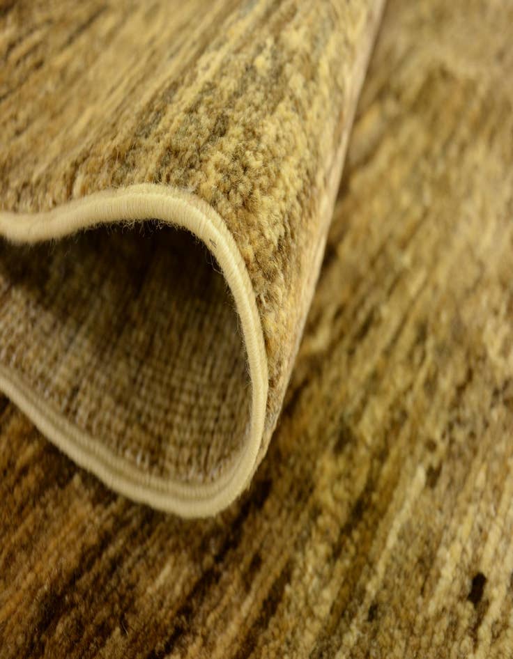 Detail image of  4' 9 x 6' 7  Hand Knotted Modern Ziegler Oriental Rug