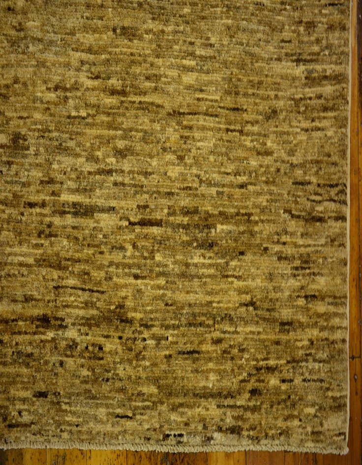 Detail image of  4' 9 x 6' 7  Hand Knotted Modern Ziegler Oriental Rug