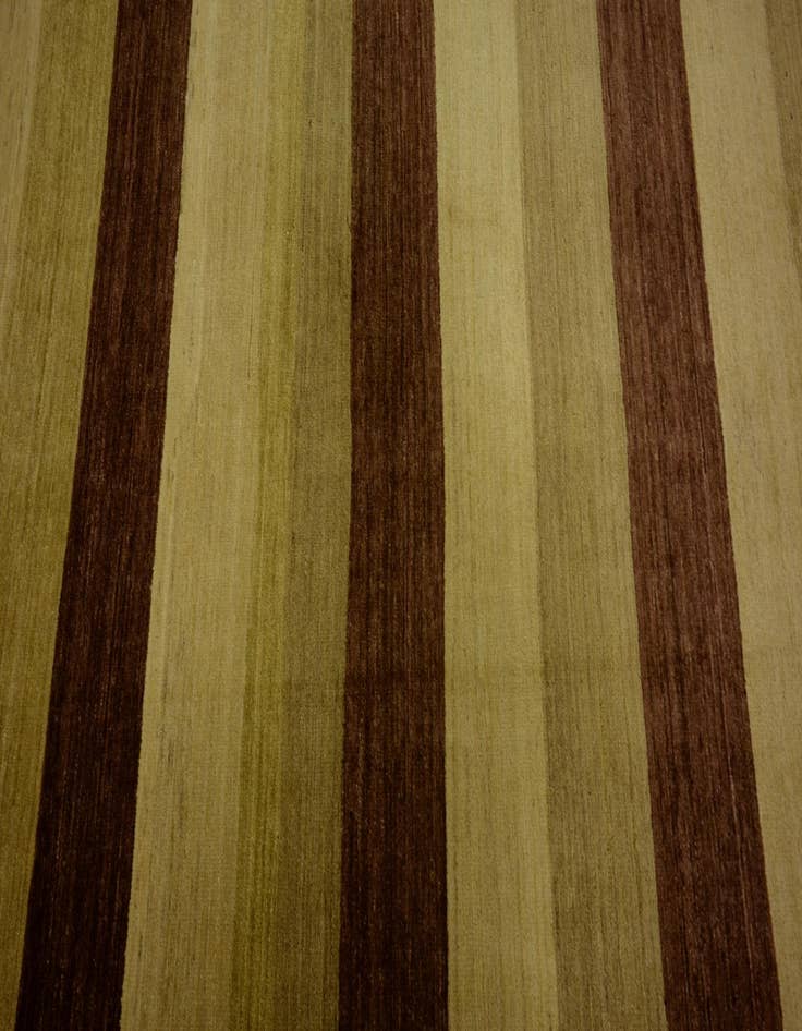 Detail image of  4' 9 x 6' 3  Hand Knotted Modern Ziegler Oriental Rug