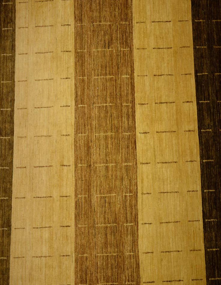 Detail image of  4' 11 x 6' 5  Hand Knotted Modern Ziegler Oriental Rug