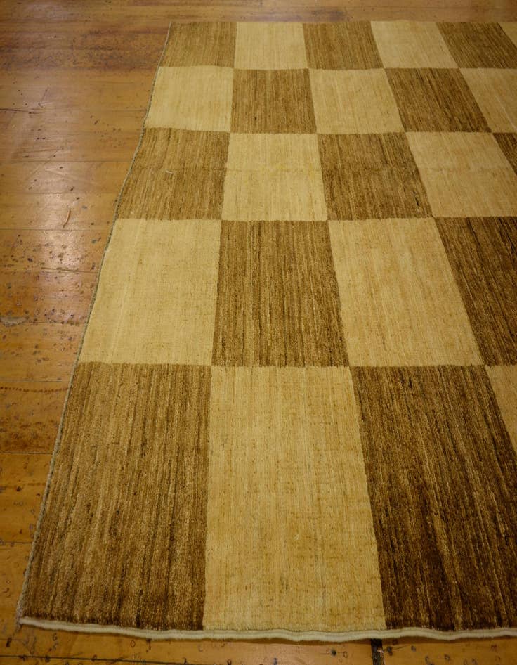 Detail image of  4' 3 x 6' 6  Hand Knotted Modern Ziegler Oriental Rug