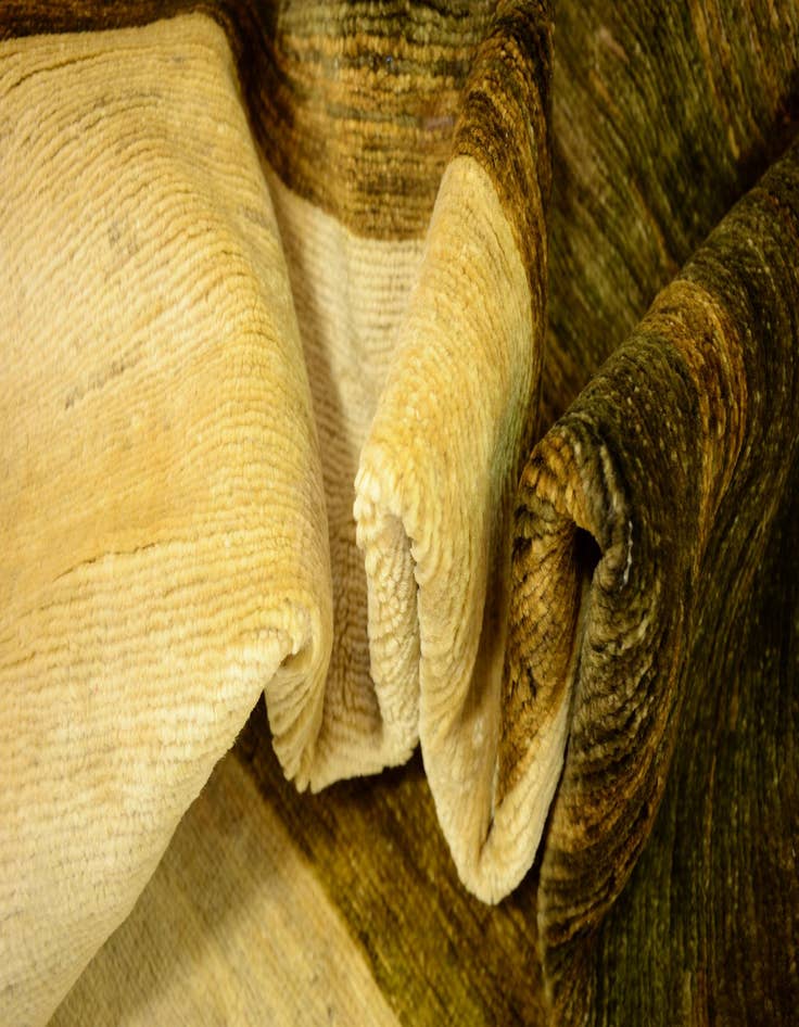 Detail image of  4' 11 x 6' 5  Hand Knotted Modern Ziegler Oriental Rug