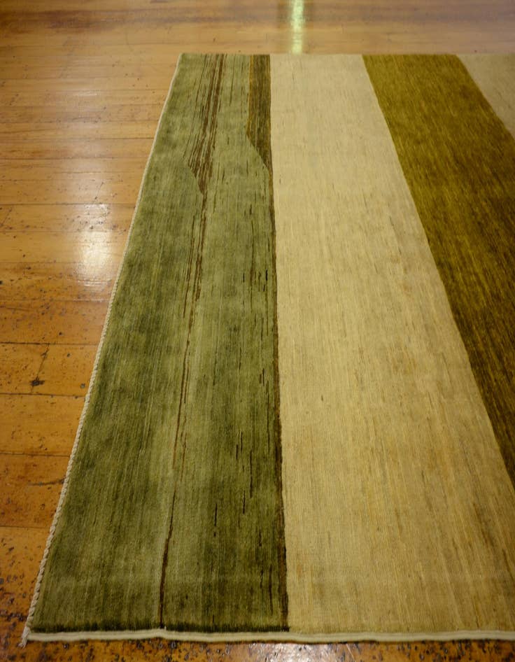 Detail image of  4' 11 x 6' 5  Hand Knotted Modern Ziegler Oriental Rug