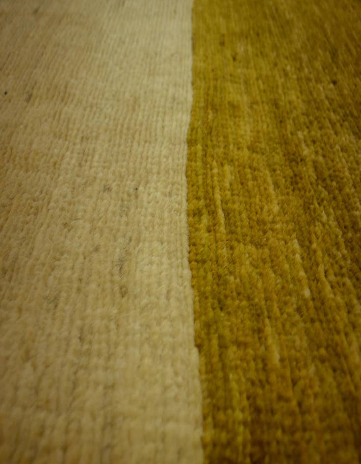 Detail image of  4' 11 x 6' 5  Hand Knotted Modern Ziegler Oriental Rug