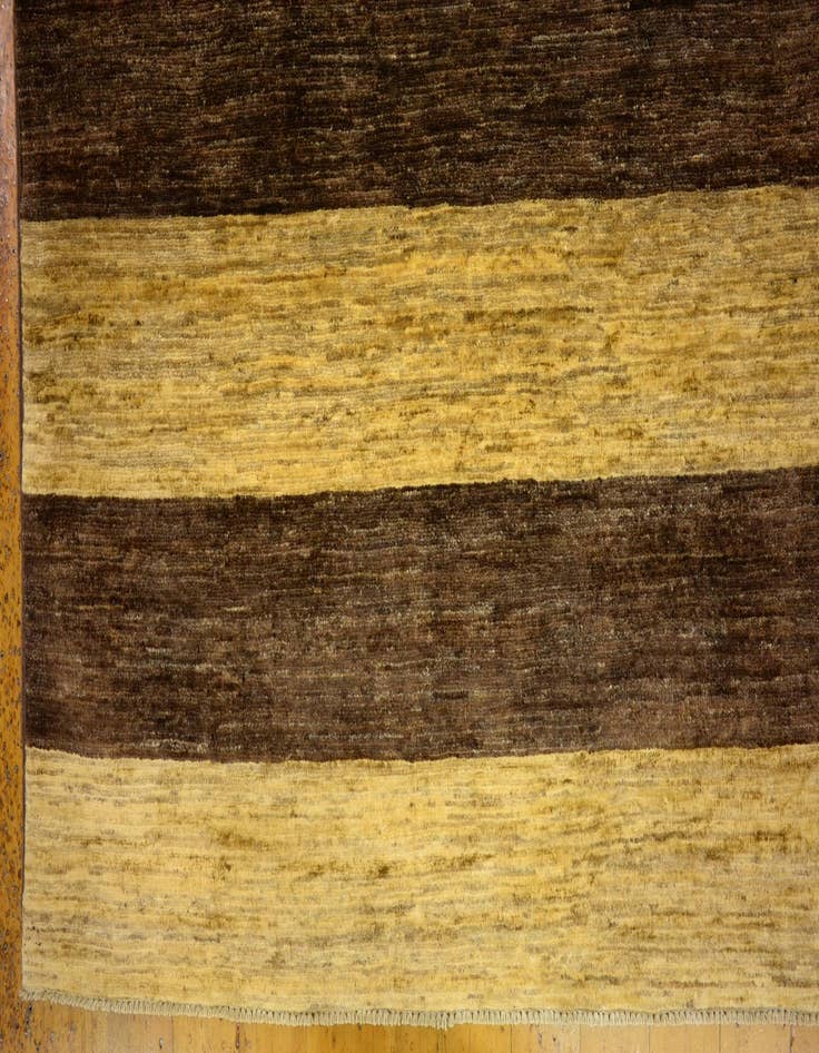 Detail image of  4' 9 x 6' 4  Hand Knotted Modern Ziegler Oriental Rug