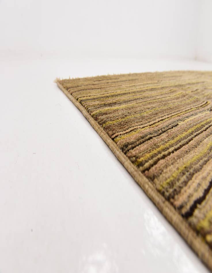 Detail image of  5' 9 x 8' 5  Hand Knotted Modern Ziegler Rug