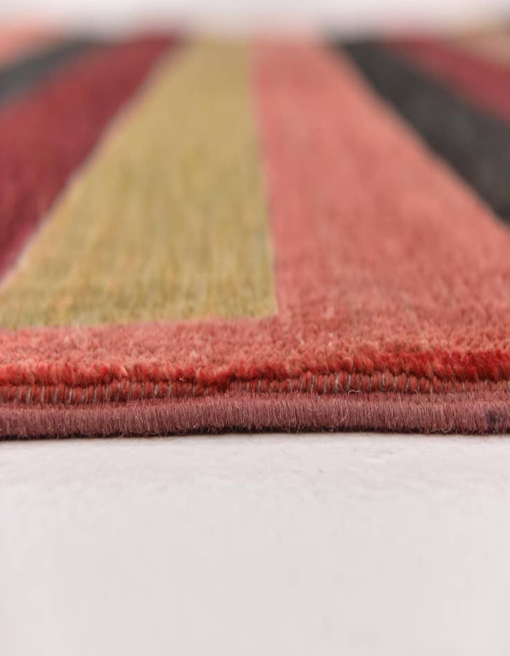 Detail image of  4' 9 x 6' 6  Hand Knotted Modern Ziegler Oriental Rug