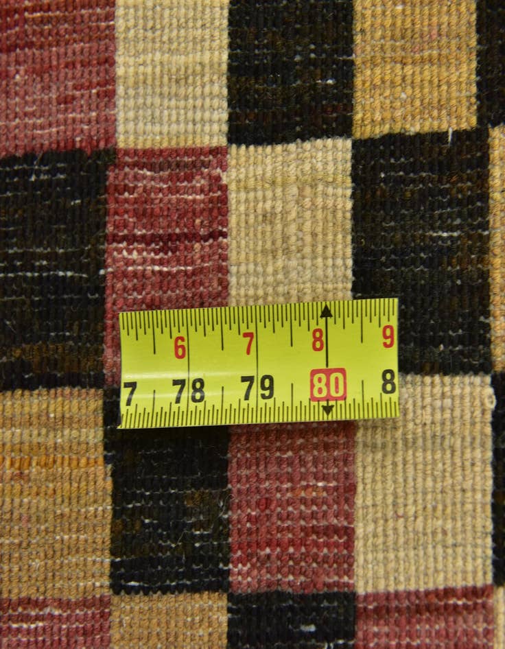 Detail image of  5' 2 x 6' 6  Hand Knotted Modern Ziegler Rug