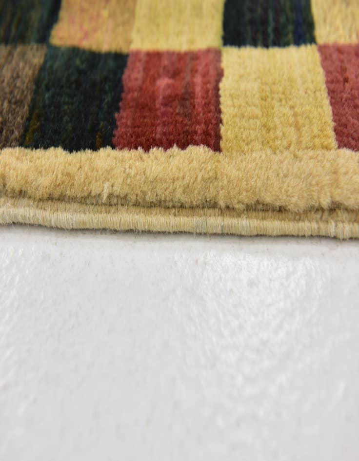 Detail image of  5' 2 x 6' 6  Hand Knotted Modern Ziegler Rug