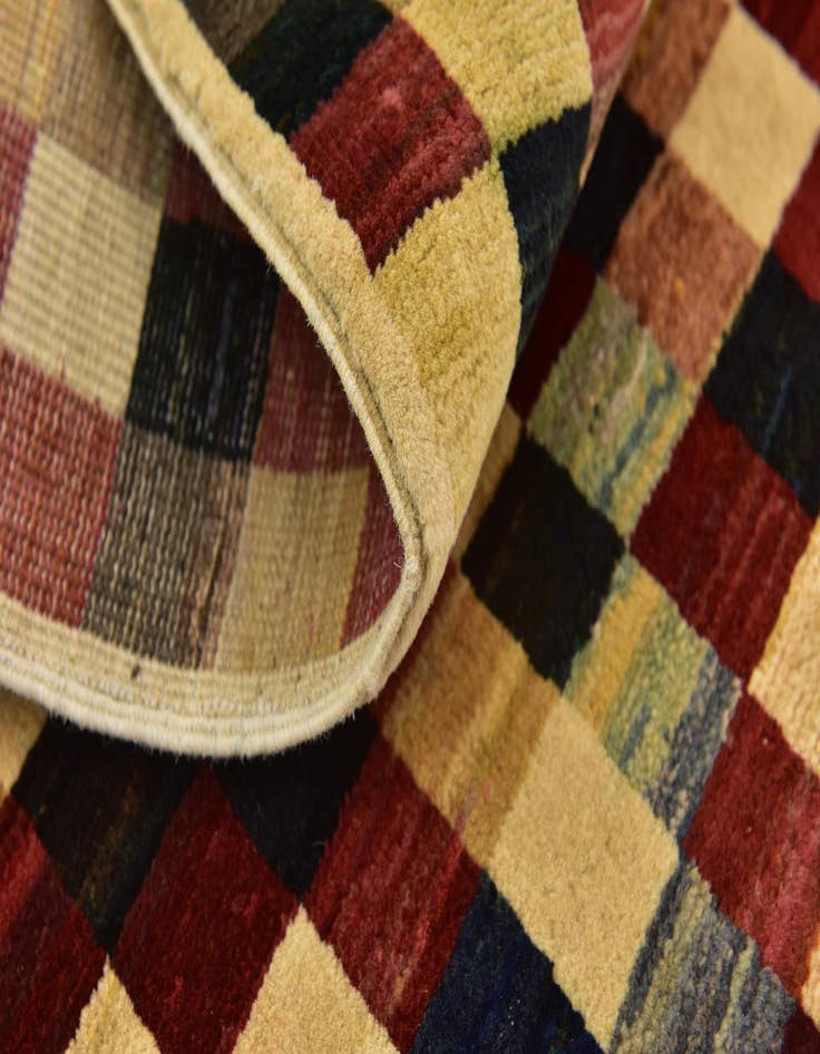 Detail image of  5' 2 x 6' 6  Hand Knotted Modern Ziegler Rug