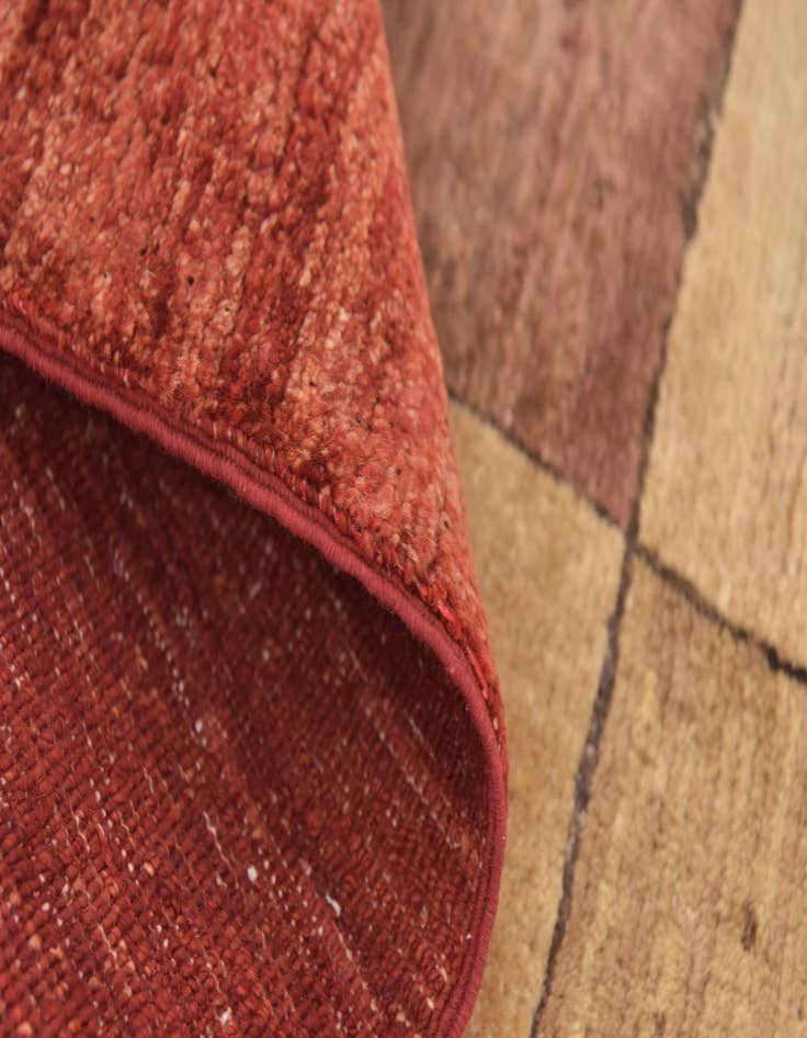 Detail image of  5' 3 x 6' 4  Hand Knotted Modern Ziegler Rug