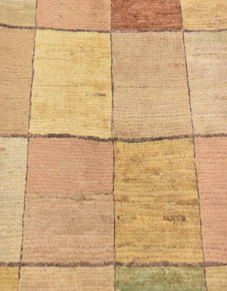 Detail image of  5' 3 x 6' 4  Hand Knotted Modern Ziegler Rug