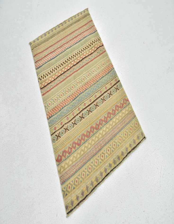 Detail image of  2' 9 x 4'  Hand Knotted Modern Ziegler Rug