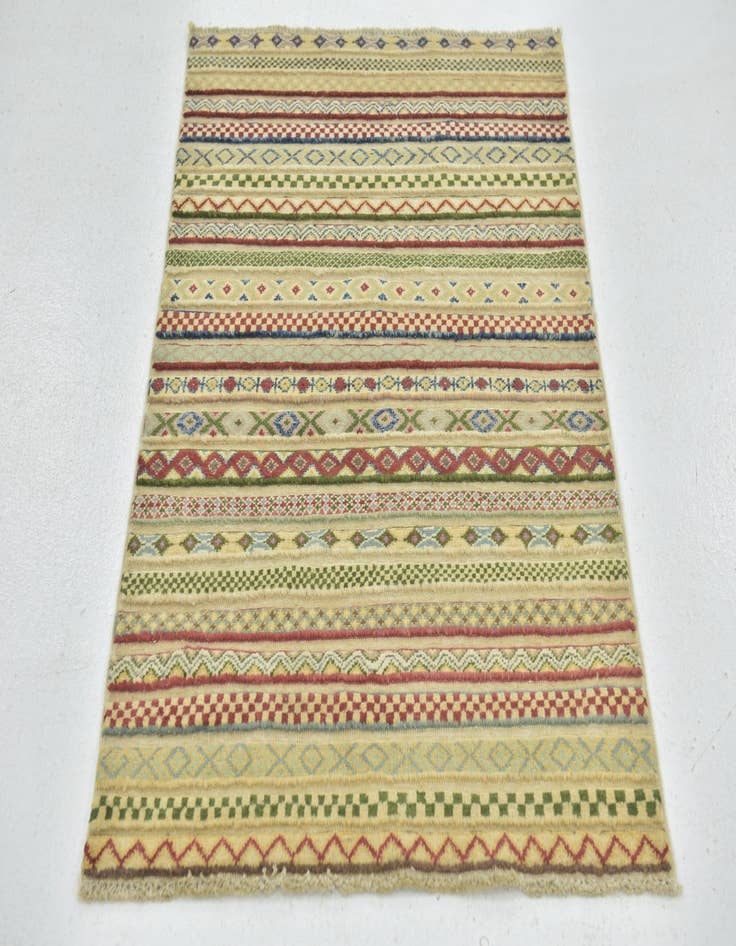 Detail image of  2' 8 x 4' 2  Hand Knotted Modern Ziegler Oriental Rug