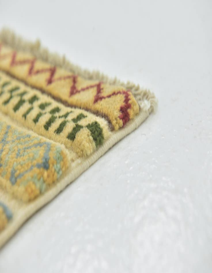 Detail image of  2' 8 x 4' 2  Hand Knotted Modern Ziegler Oriental Rug