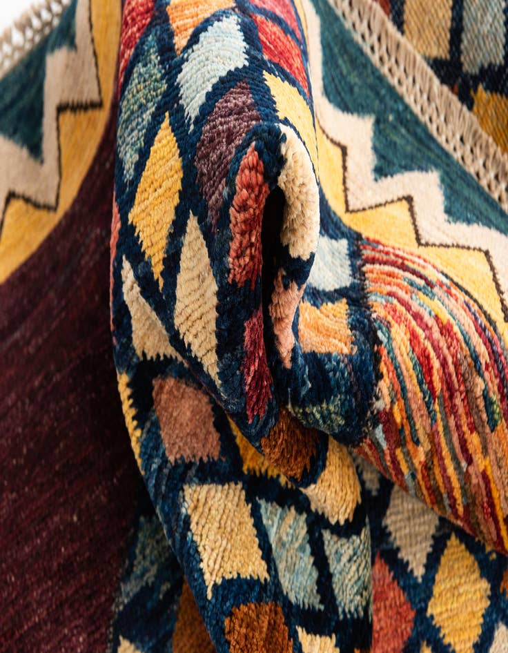 Detail image of  5' 1 x 6' 2  Hand Knotted Modern Ziegler Wool Rug