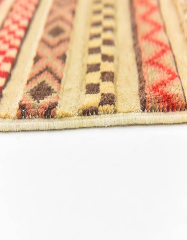 Detail image of  4' 9 x 6' 4  Hand Knotted Modern Ziegler Rug