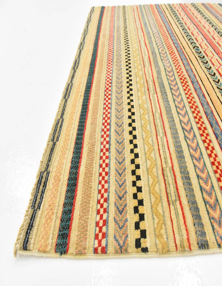 Detail image of  4' 10 x 6' 5  Hand Knotted Modern Ziegler Rug