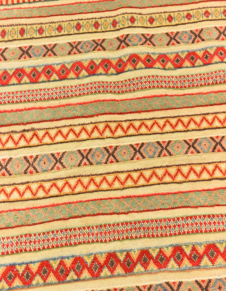 Detail image of  5' x 6' 6  Hand Knotted Modern Ziegler Rug