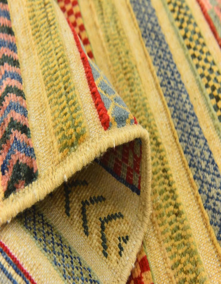 Detail image of  4' 10 x 6' 10  Hand Knotted Modern Ziegler Rug