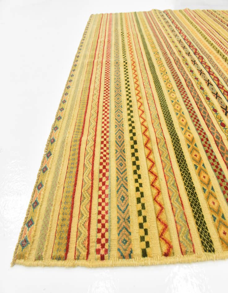 Detail image of  5' 9 x 7' 8  Hand Knotted Modern Ziegler Rug