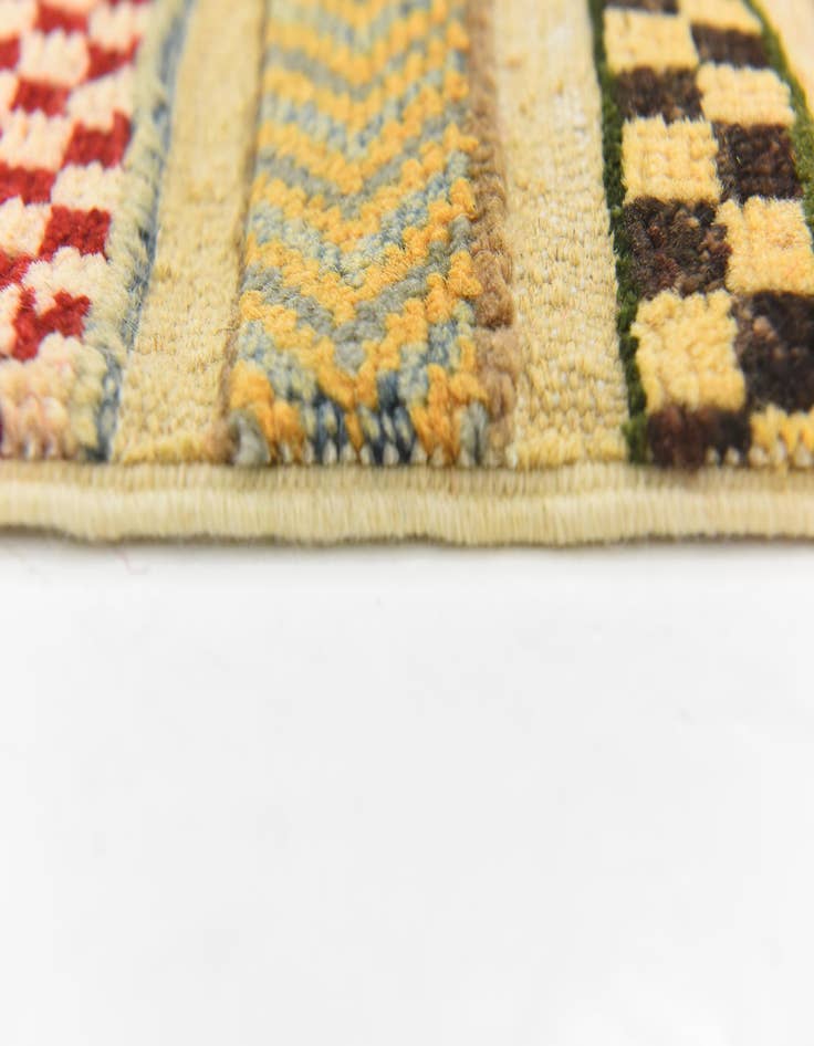 Detail image of  2' 9 x 3' 11  Hand Knotted Modern Ziegler Rug