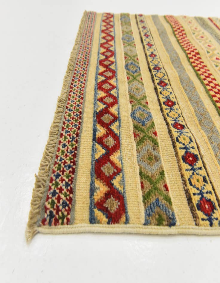 Detail image of  2' 6 x 4' 2  Hand Knotted Modern Ziegler Rug