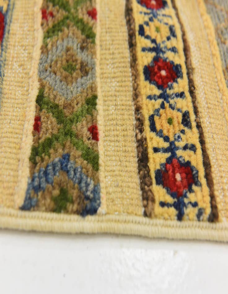 Detail image of  2' 6 x 4' 2  Hand Knotted Modern Ziegler Rug