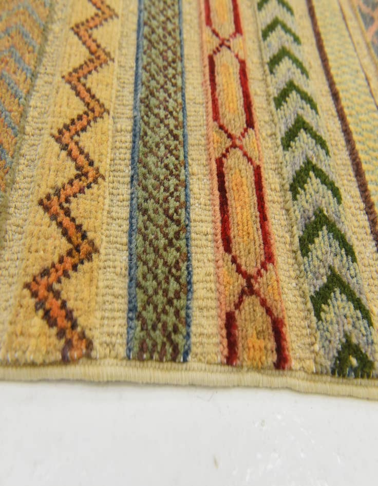 Detail image of  2' 9 x 3' 11  Hand Knotted Modern Ziegler Rug