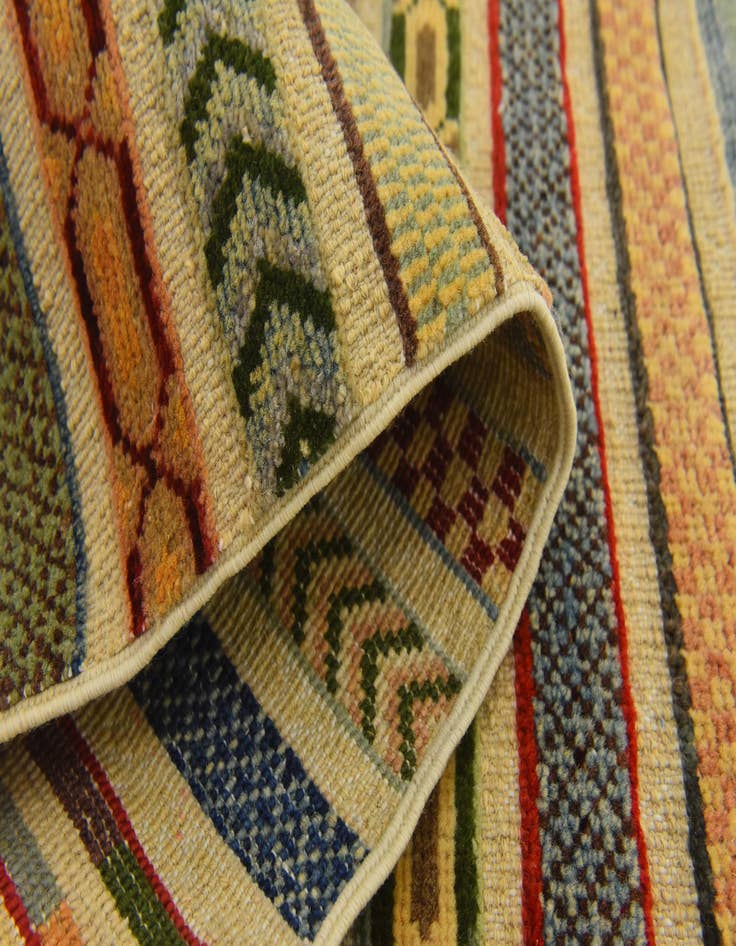 Detail image of  2' 9 x 3' 11  Hand Knotted Modern Ziegler Rug