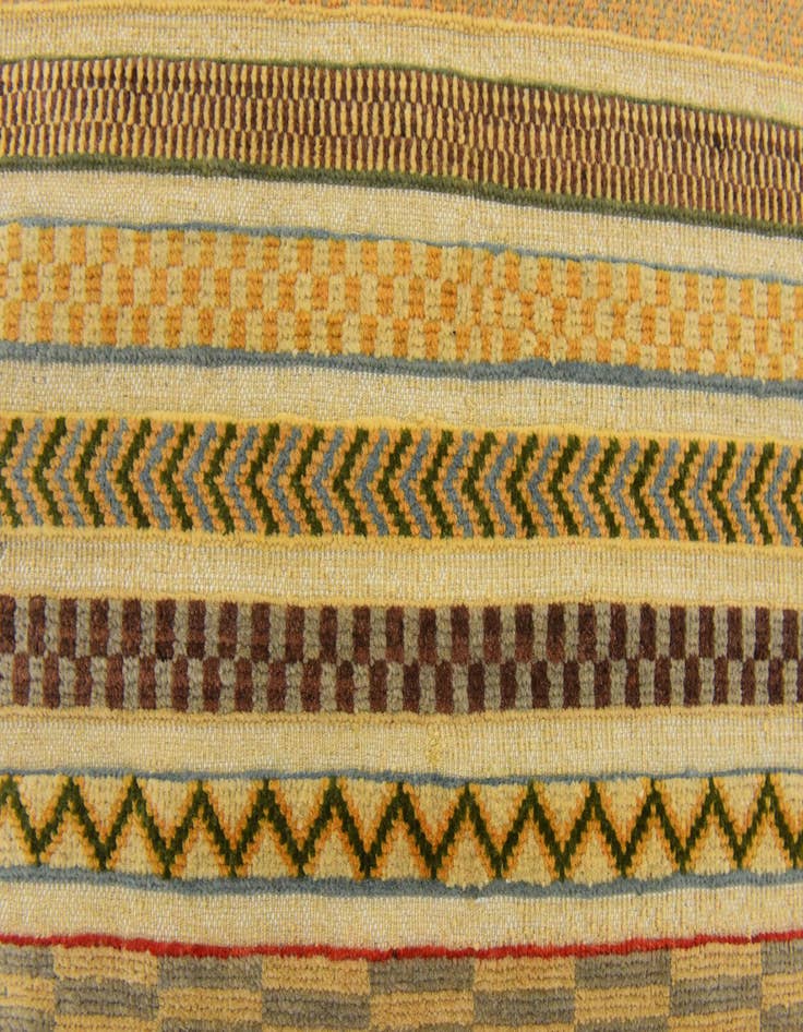 Detail image of  2' 8 x 4'  Hand Knotted Modern Ziegler Rug