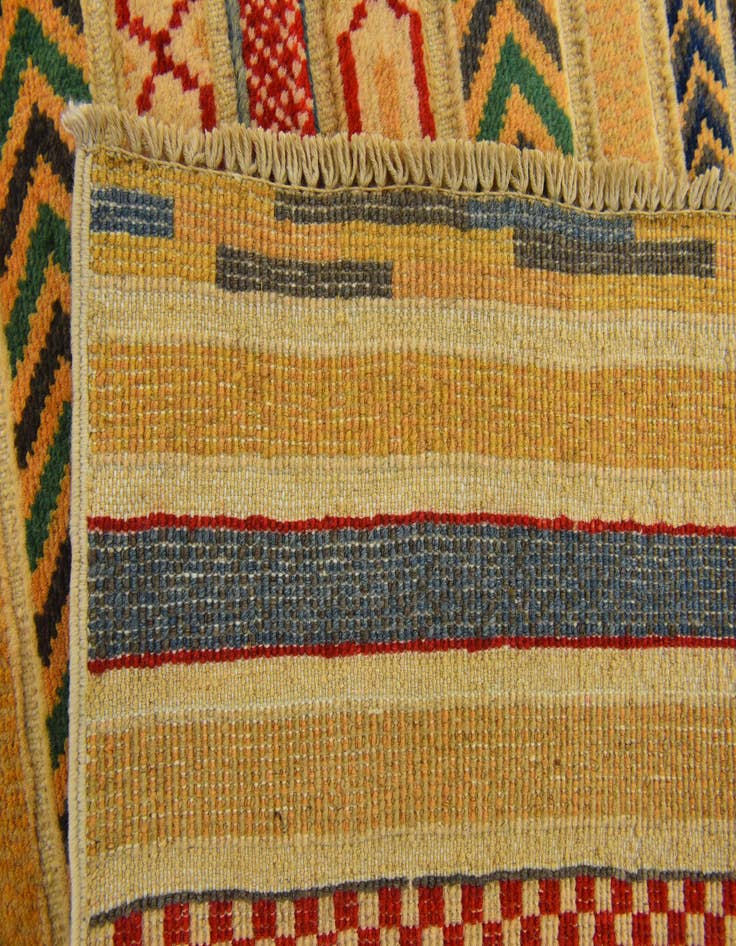 Detail image of  2' 7 x 4' 1  Hand Knotted Modern Ziegler Rug