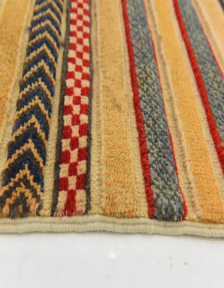 Detail image of  2' 7 x 4' 1  Hand Knotted Modern Ziegler Rug