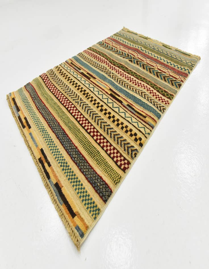 Detail image of  2' 8 x 4'  Hand Knotted Modern Ziegler Rug