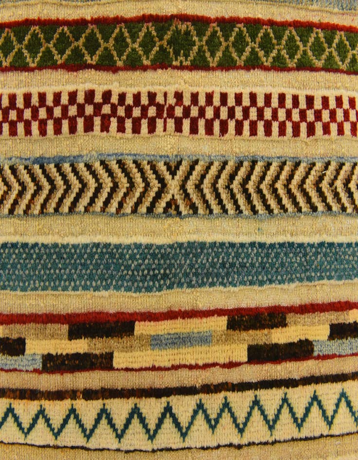 Detail image of  2' 8 x 4'  Hand Knotted Modern Ziegler Rug