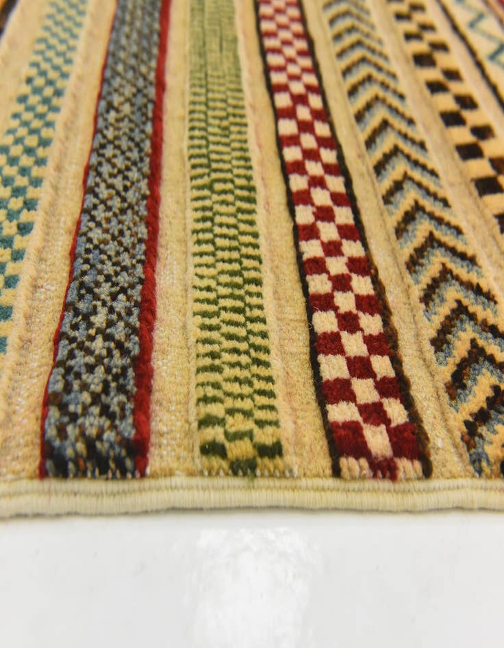 Detail image of  2' 8 x 4'  Hand Knotted Modern Ziegler Rug