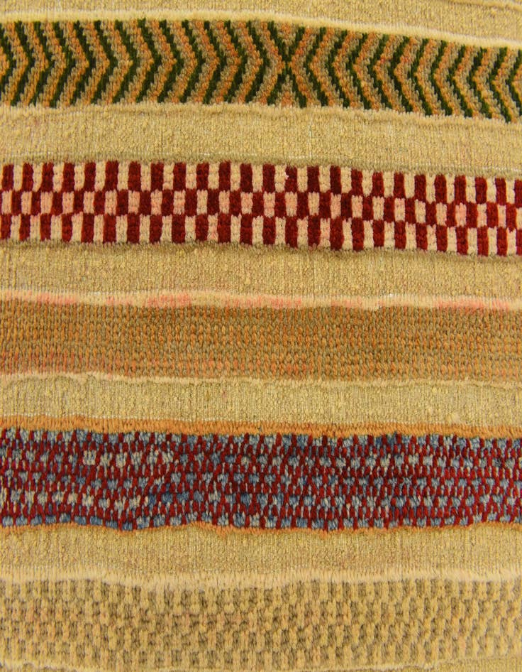 Detail image of  2' 7 x 4' 1  Hand Knotted Modern Ziegler Rug