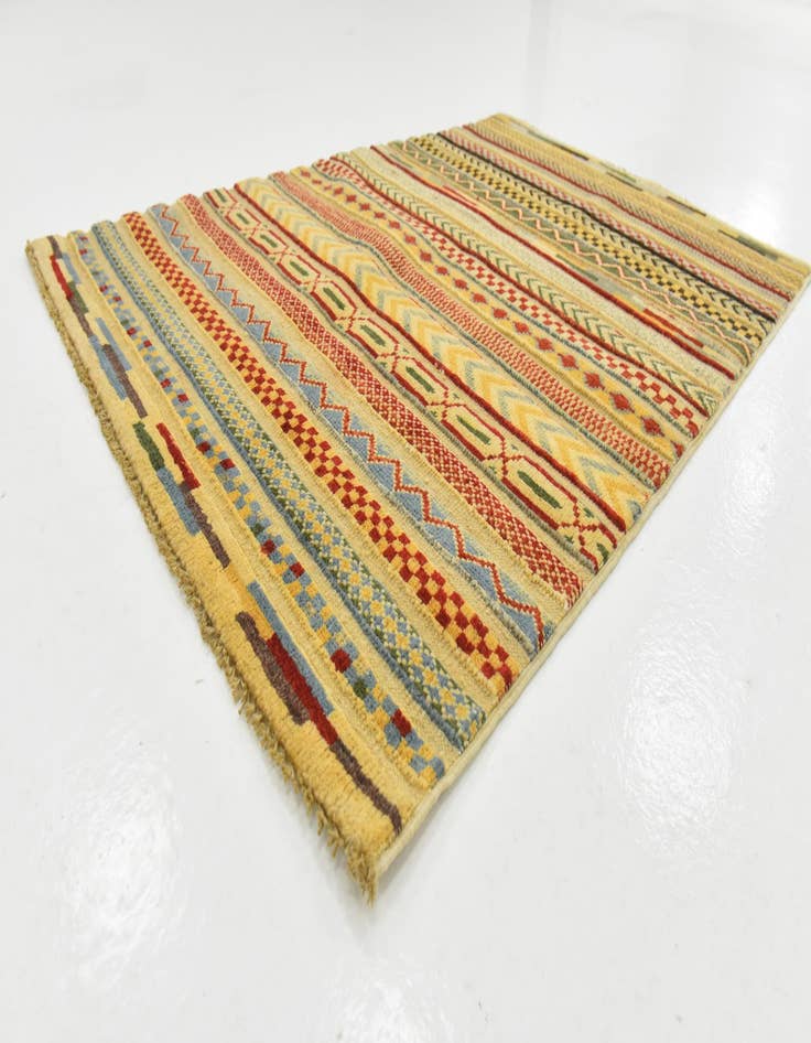 Detail image of  2' 9 x 4'  Hand Knotted Modern Ziegler Rug