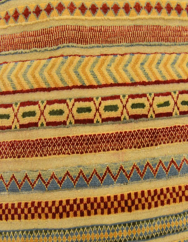 Detail image of  2' 9 x 4'  Hand Knotted Modern Ziegler Rug