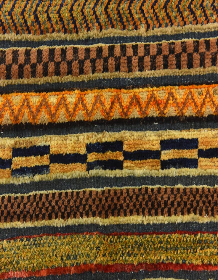 Detail image of  2' 8 x 4'  Hand Knotted Modern Ziegler Rug