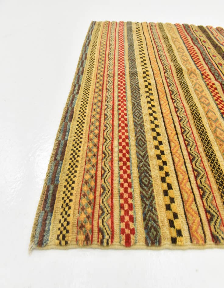 Detail image of  3' x 3' 11  Hand Knotted Modern Ziegler Rug