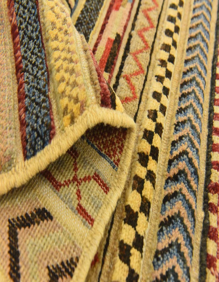 Detail image of  2' 9 x 3' 11  Hand Knotted Modern Ziegler Rug