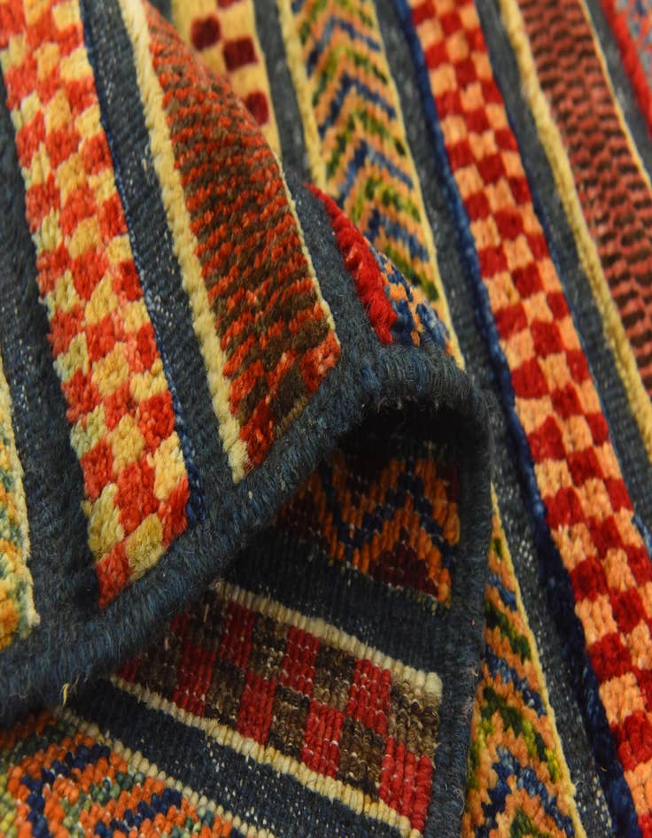 Detail image of  3' x 4' 1  Hand Knotted Modern Ziegler Rug