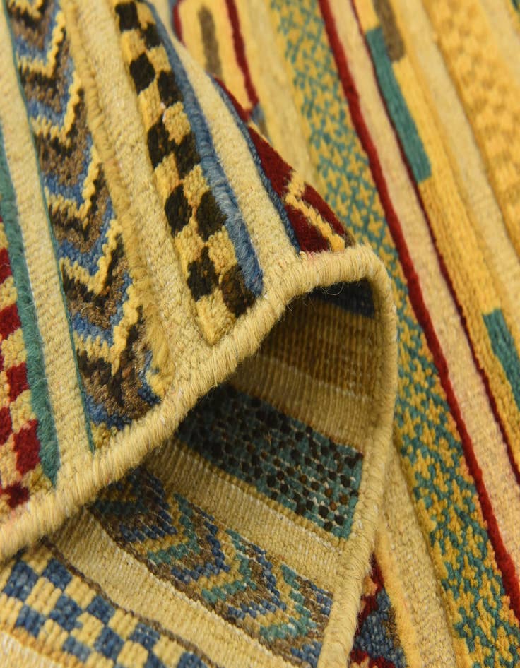 Detail image of  2' 7 x 3' 11  Hand Knotted Modern Ziegler Rug