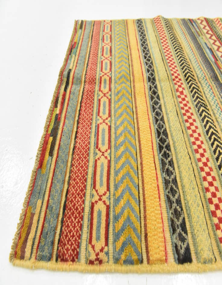 Detail image of  2' 7 x 3' 11  Hand Knotted Modern Ziegler Rug