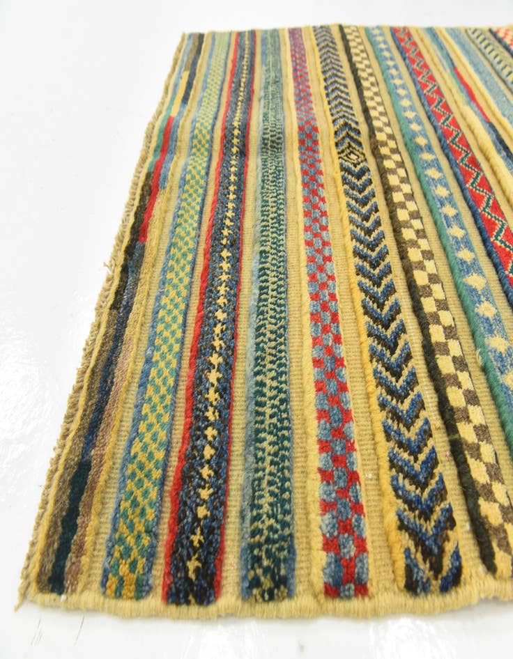 Detail image of  2' 7 x 4' 3  Hand Knotted Modern Ziegler Rug